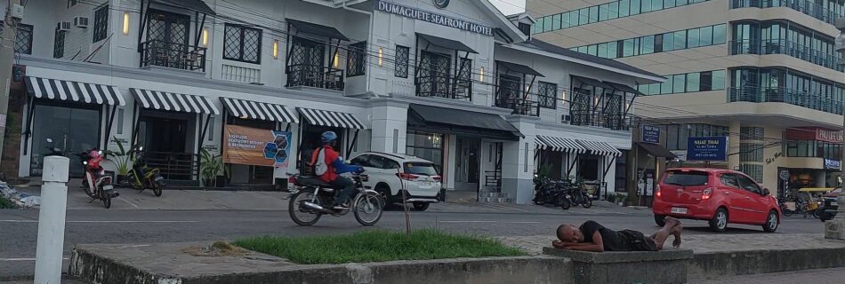 Old villas and historical houses on the boulevard of Dumaguete