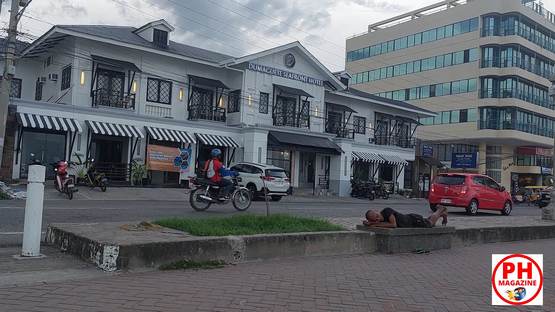 Old villas and historical houses on the boulevard of Dumaguete