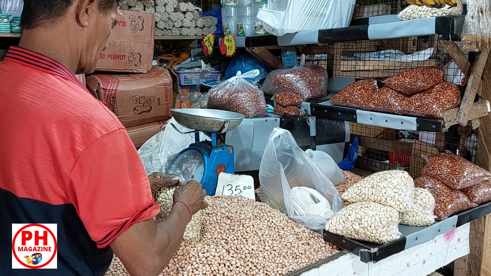 Nut traders at the old market building in Dumaguete