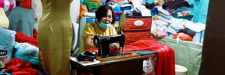 With the tailors at the market