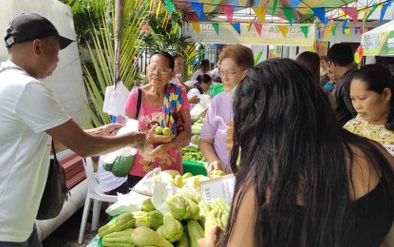 NIA Launches ‘Kadiwa ng Pangulo’ Program in Negros Oriental Municipality