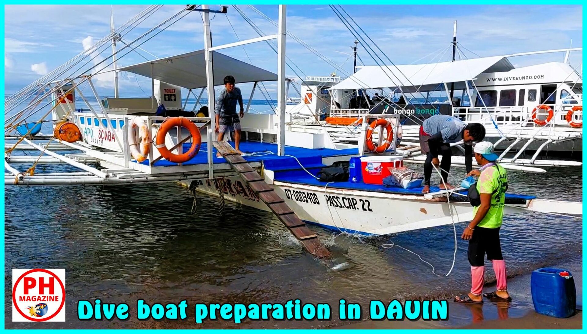 SIGHTS OF NEGROS ORIENTAL - PHOTO OF THE DAY - Dive boat preparation in Dauin