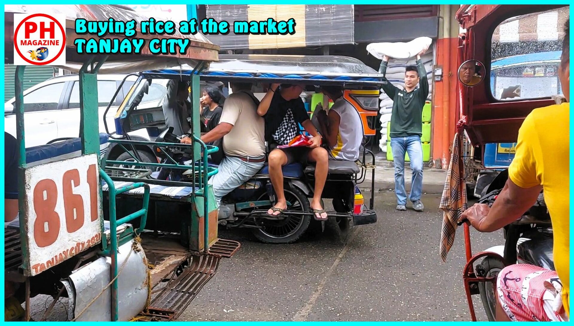 SIGHTS OF NEGROS - PHOTO OF THE DAY - Buying rice at the market