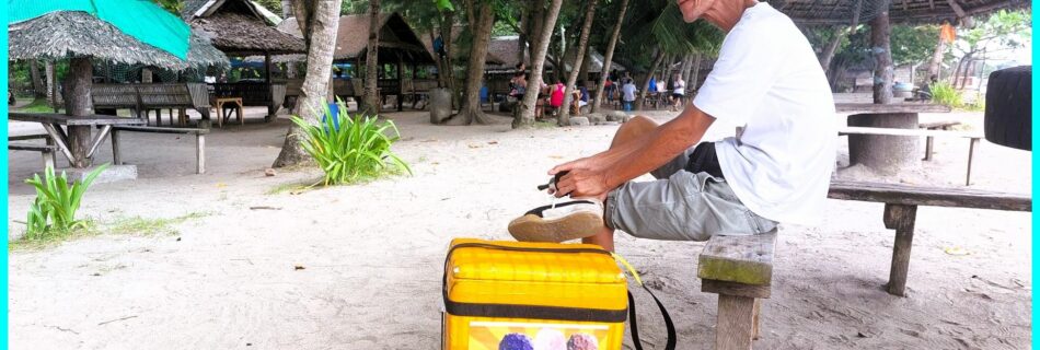 Photo of the Day for January 30, 2024 – Icecream vendor at Melrose Beach in Dumaguete City